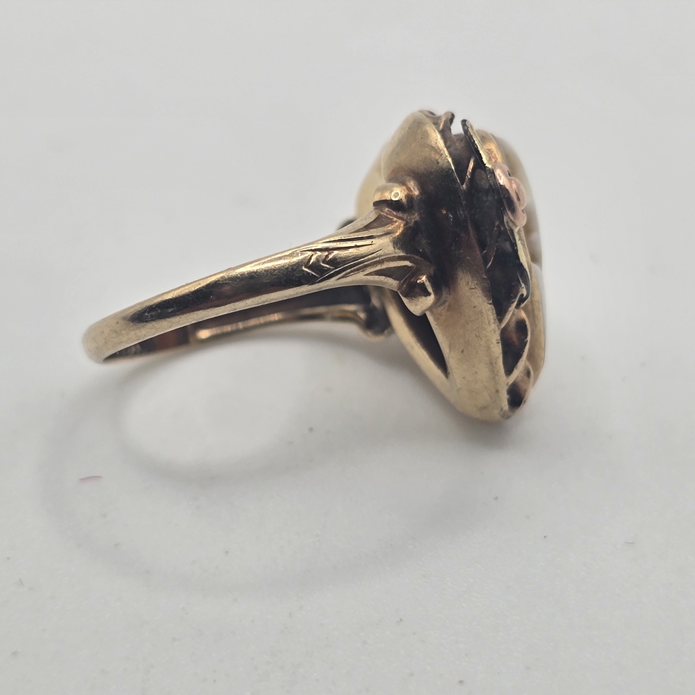 10k Gold Cameo Heart Ring - Picture 4 of 8